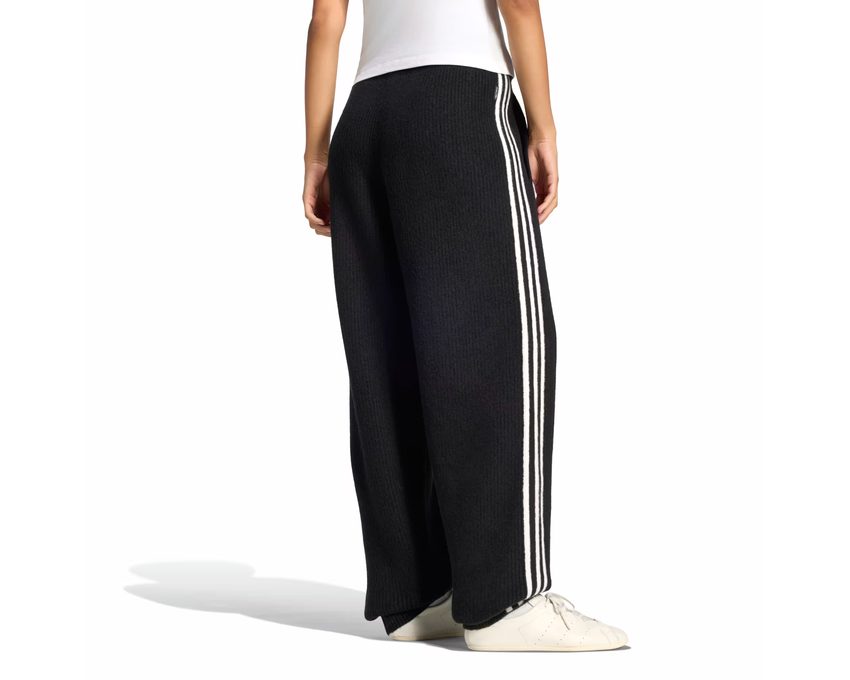 Adidas Adiluna Season 2 x Jennie Knit Pants "Negro"