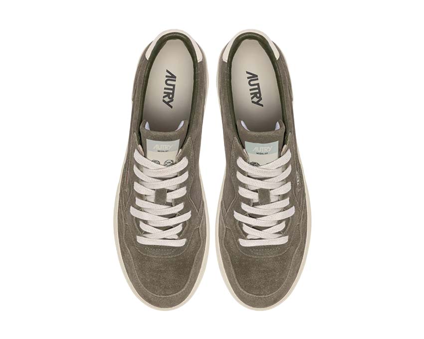 Autry Medalist Low Mistletoe / Off White Suede AULMUH04
