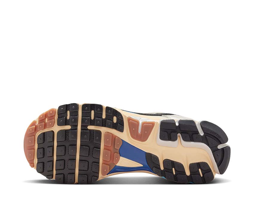 Nike Zoom Vomero 5 Prm W Pale Ivory / Black - Light Bone - Pale Vanilla HF4524-111