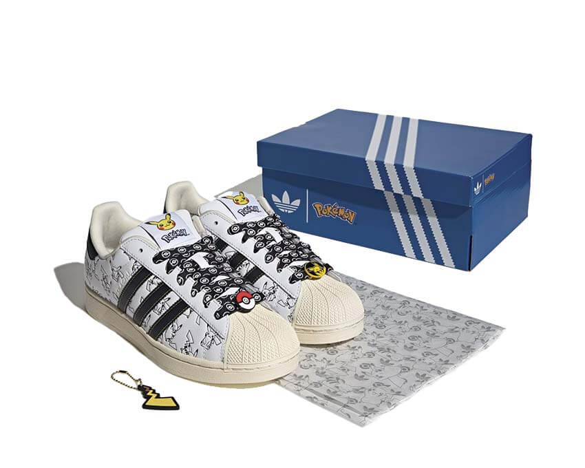 Adidas Pokémon Superstar II "Pikachu BW" Cloud White / Core Black - sneakers unisexe - vue 3