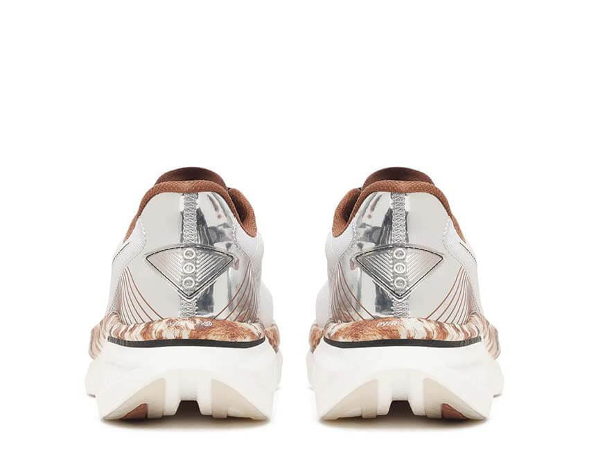 Saucony Endorphin Azura "White"