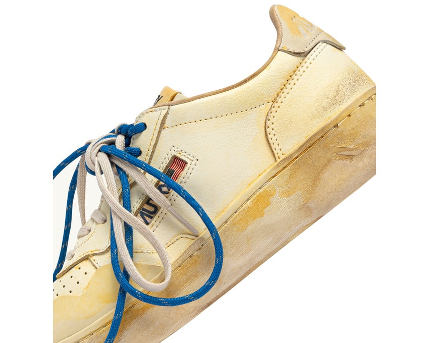 Autry Super Vintage Low W "Marshmallow"