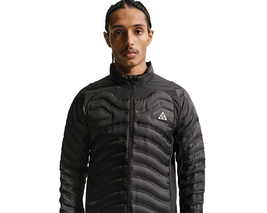 Nike ACG Lava Loft Black — giacca uomo outdoor nero isolamento termico