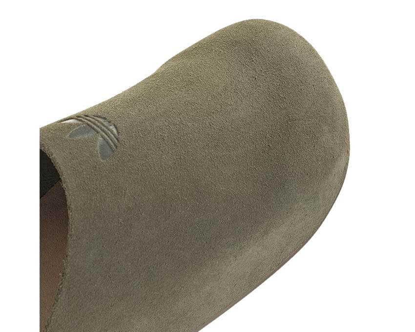 Adidas Adimule Olive Strata vista laterale — mule lifestyle verde kaki profilo