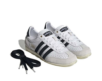 Adidas Japan W Cloud White vista lateral — silueta vintage y diseño depurado