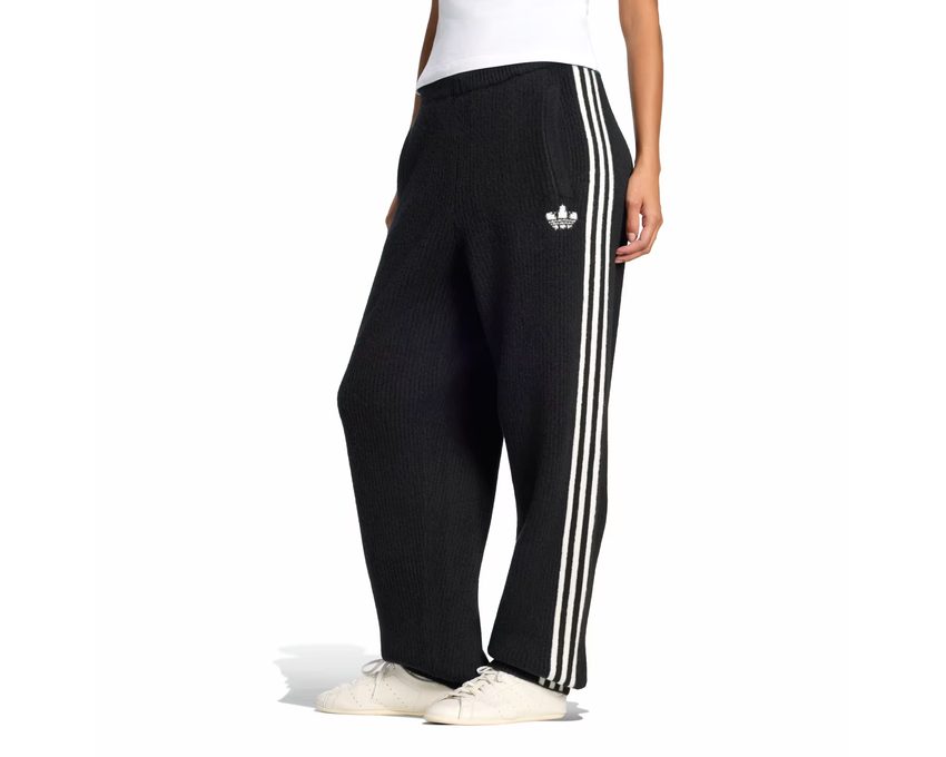 Adidas Adiluna Season 2 x Jennie Knit Pants "Negro"