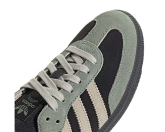 Adidas Samba OG Silver Green vue latérale — bandes suède silver green