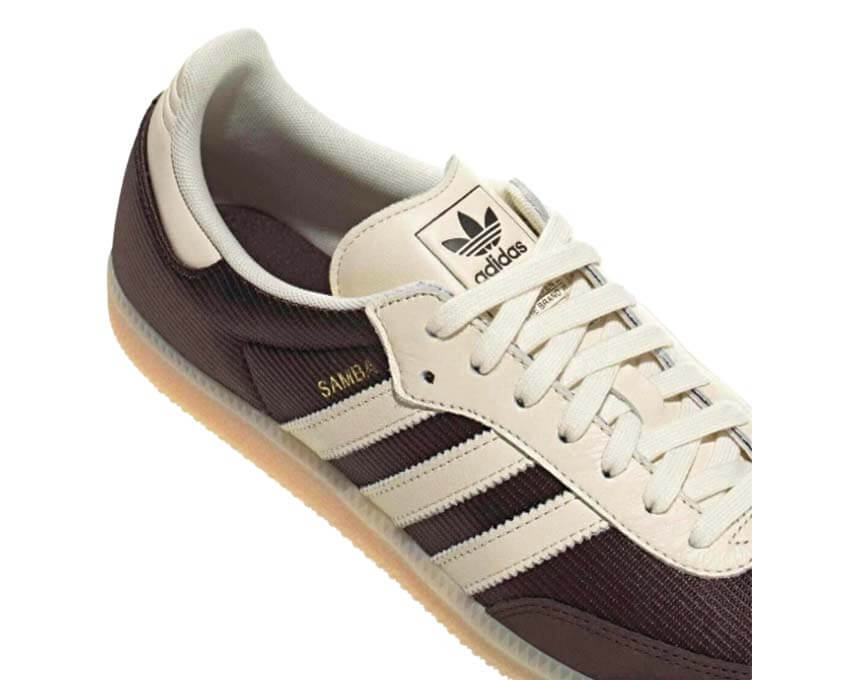Adidas Samba OG Cloud White Gum vue latérale — tige cuir blanc trois bandes
