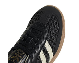 Adidas Samba OG W Core Black vista lateral — corte cuero negro suela goma
