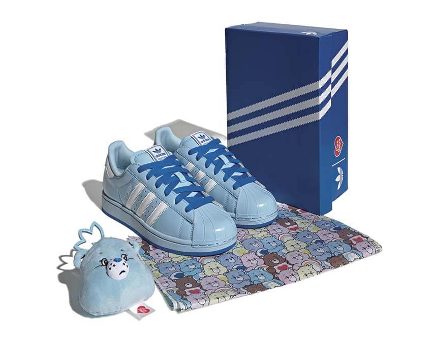 Adidas x Care Bears Superstar II W "Clear Sky" - sneakers femme - vue arrière
