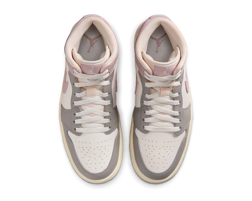 Air Jordan 1 Mid W BQ6472-122