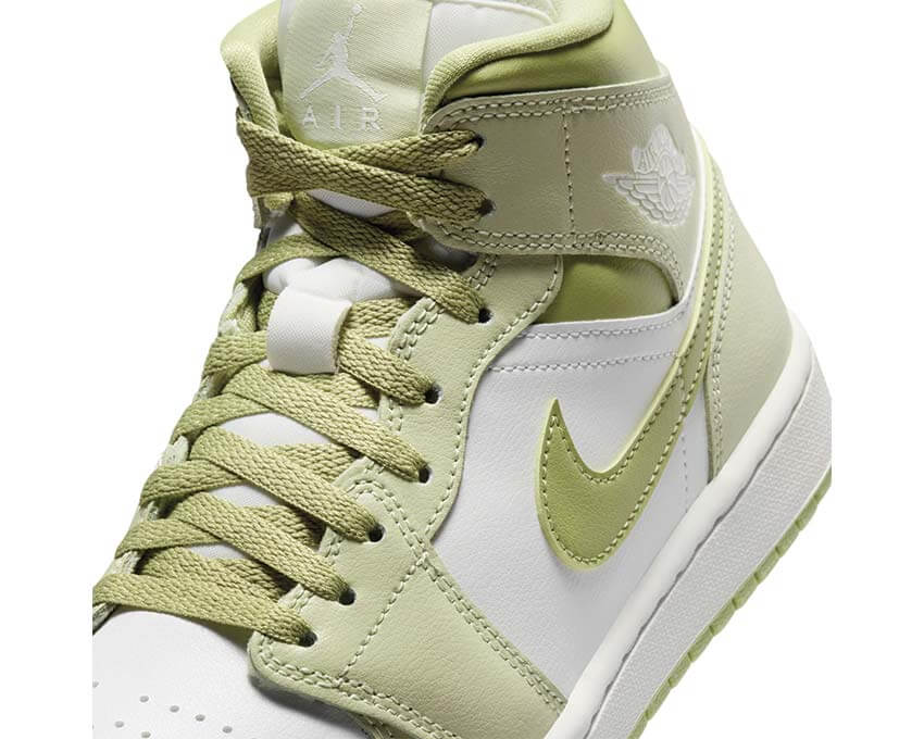 Air Jordan 1 Mid W BQ6472-302