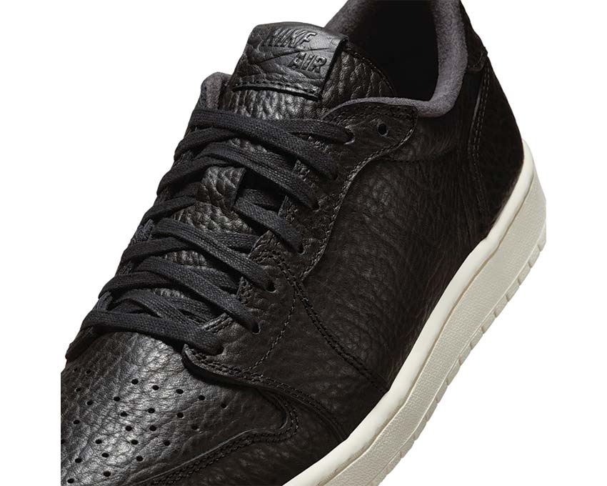  Air Jordan 1 Retro Low Black / Black - Sail 848775-005 