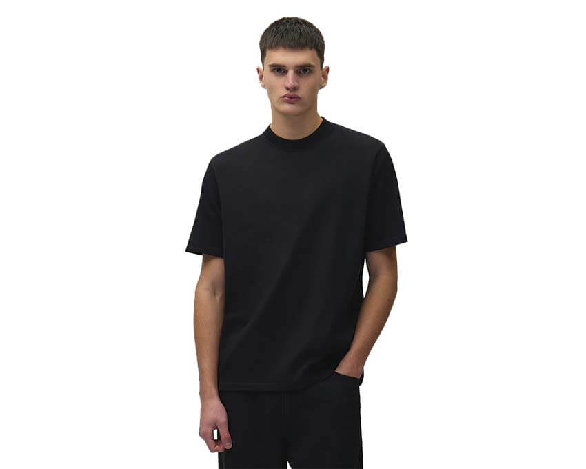 Arte Big Logo Back T-shirt Nero vista laterale — t-shirt uomo taglio oversize