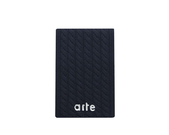 Arte Textured Logo Scarf — bufanda unisex logo texturizado Arte