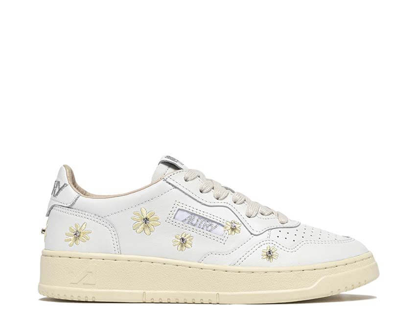 Autry Medalist Low Bianco Oro — sneakers donna pelle bianca dettagli dorati retro lusso premium