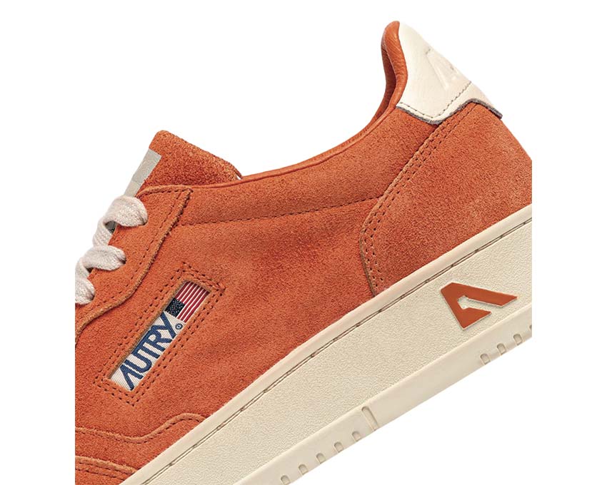 Autry Medalist Low Fanta / Off White Suede AULMUH05