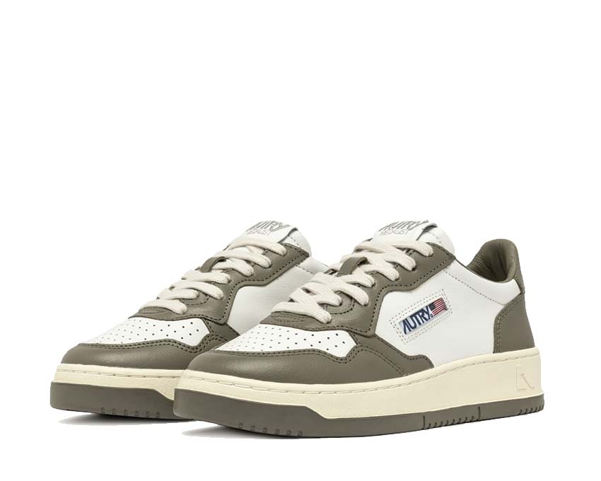 Autry Medalist Low Leat / White - Covert Green AULWWB54