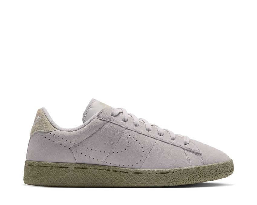 Nike Tennis Classic Cs W "Light Bone"