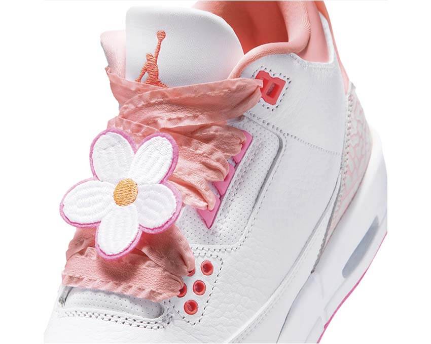 Air Jordan 3 Retro GS Pearl Pink rosa — vista laterale bambina Jordan 3 retro hype sneakers