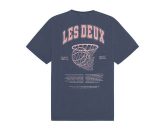 Les Deux Brady Hoop T-Shirt vue latérale — détail imprimé et coupe homme