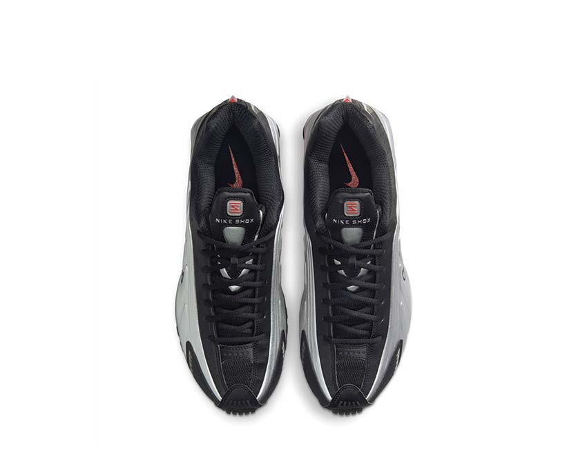 NIke Shox R4 Metallic Silver / Metallic Silver - Black HQ1988-002