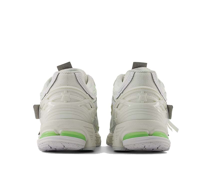  New Balance 1906A White / Mint Flash - Silver Metallic U1906AE