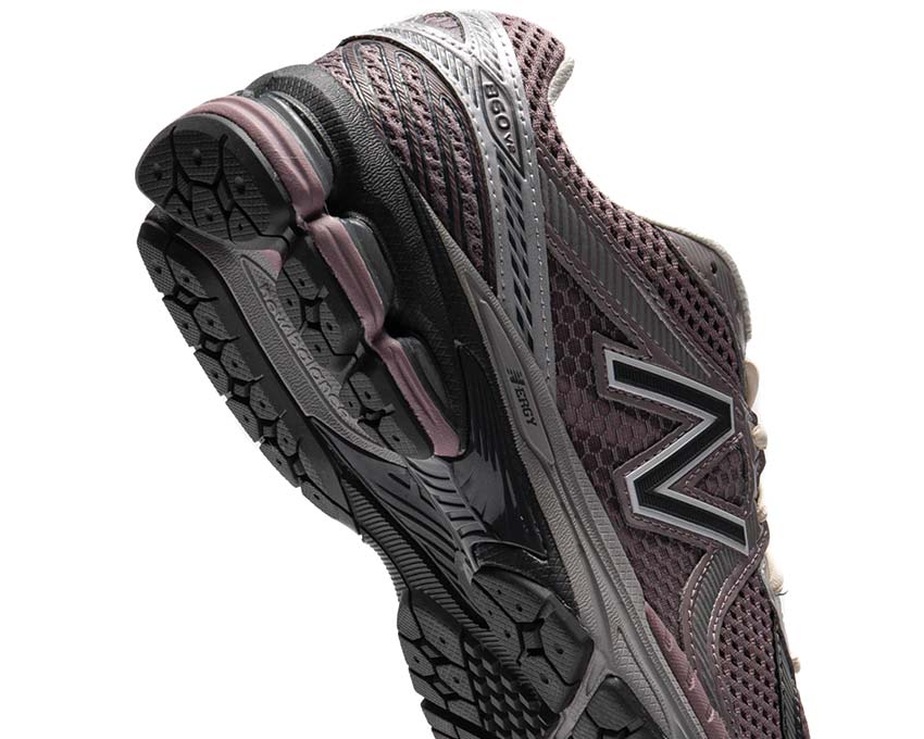 New Balance 860v2 Ice Wine / Starlight ML860BW2