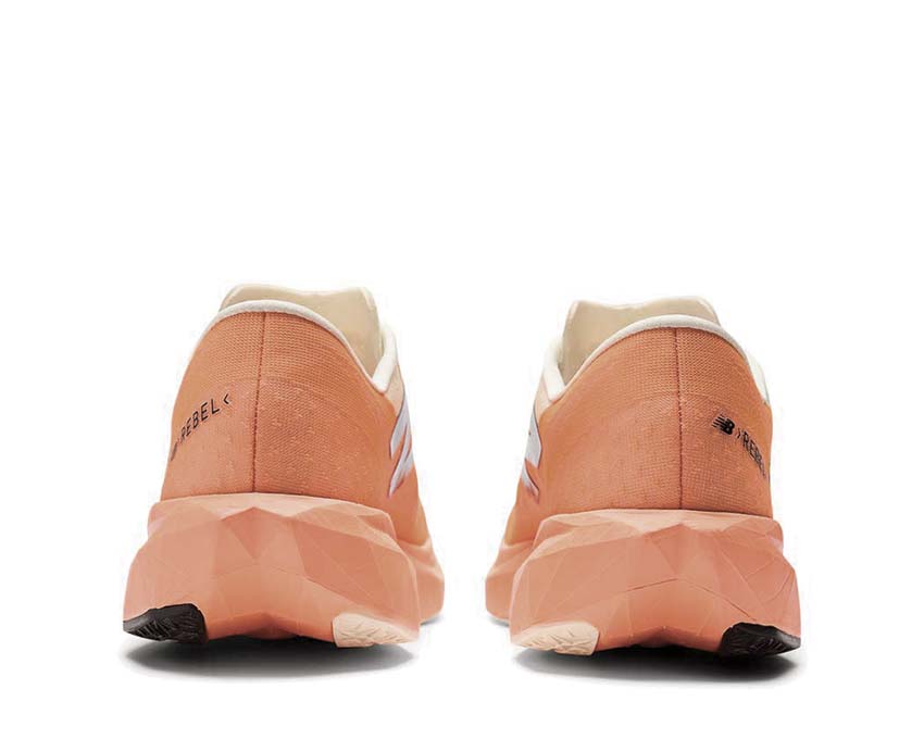 New Balance FuelCell Rebel V4 Hot Mango / Angora MFCXCO4