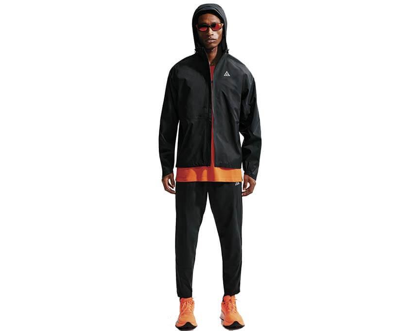Nike ACG Cosmic Peaks Storm-FIT Trail Jacket vista posteriore — protezione pioggia outdoor uomo