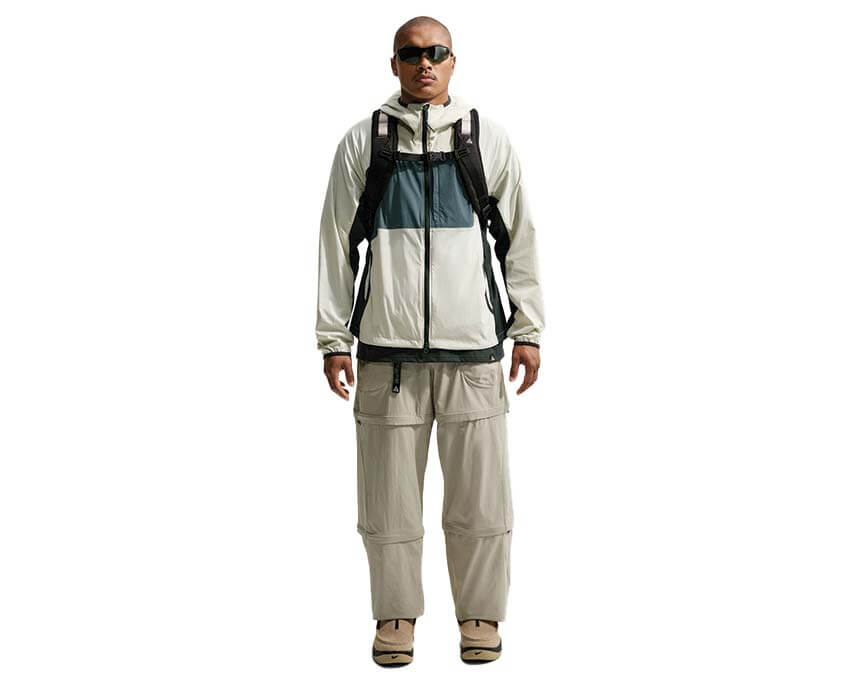 Nike ACG Five Towers Jacket Sea Glass dettaglio — tessuto tecnico verde outdoor ACG