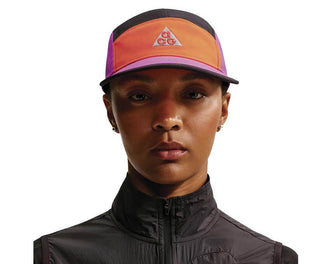 Nike ACG Fly Cap IH8673-819 — gorra técnica unisex naranja outdoor trail