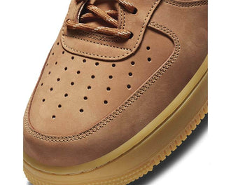 Nike Air Force 1 '07 Wheat vista lateral — cuero de flor entera