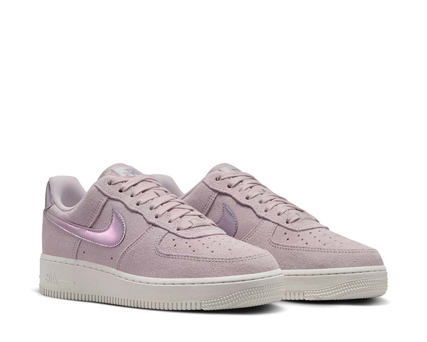 Nike Air Force 1'07 W SE Platinum Violet / Lt Violet Ore HJ4401-001