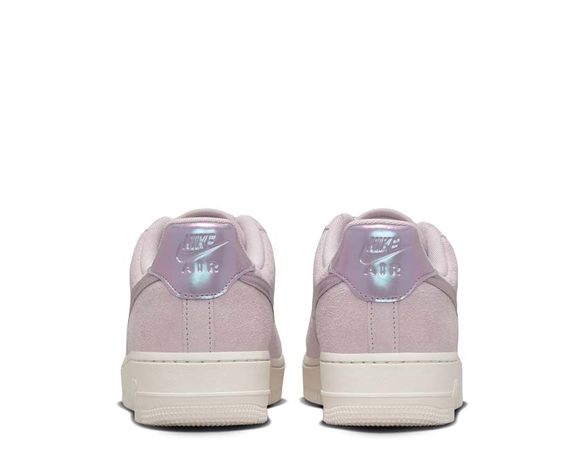 Nike Air Force 1'07 W SE Platinum Violet / Lt Violet Ore HJ4401-001