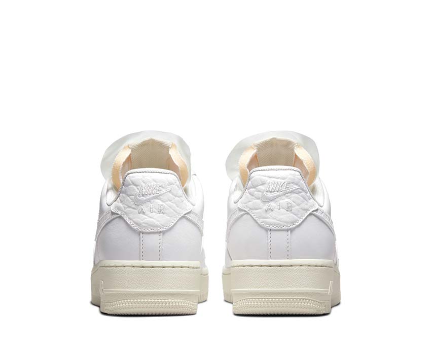  Nike Air Force 1 LO PRM W DN5463-100
