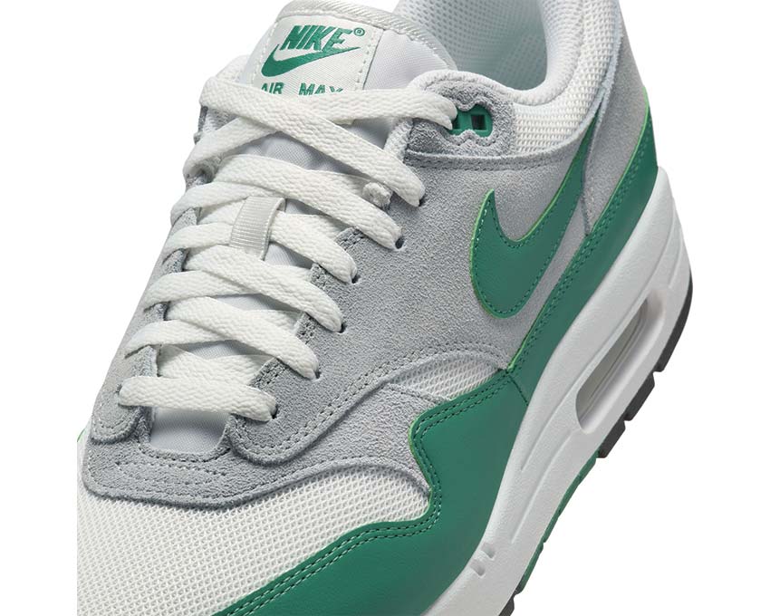 Nike Air Max 1 ESS Platinum Tint/Evergreen Aura-Lt Smoke Grey FZ5808-016