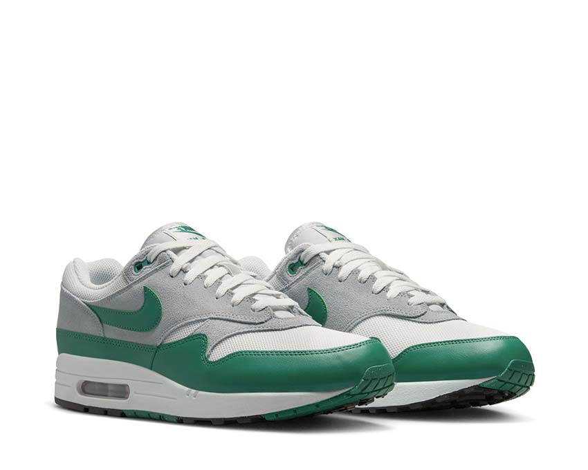 Nike Air Max 1 ESS Platinum Tint/Evergreen Aura-Lt Smoke Grey FZ5808-016