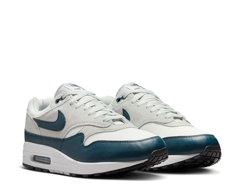 Nike Air Max 1 ESS Summit White / Armory Navy - Light Silver FZ5808-103