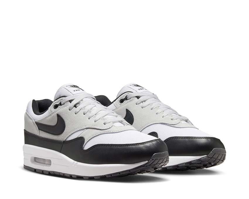  Nike Air Max 1 Ess FZ5808-102