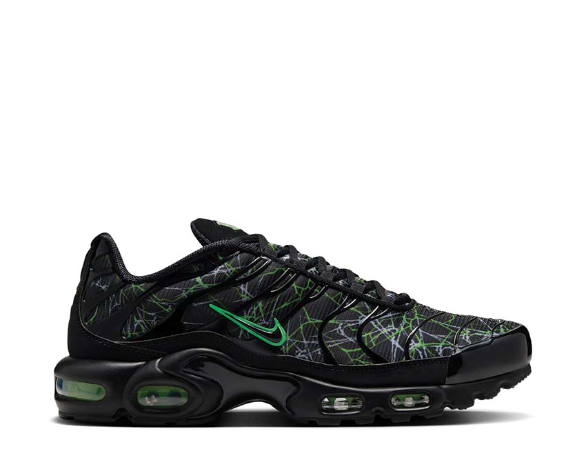 Nike Air Max Plus Black / Green Strike - Wolf Grey IB3075-001