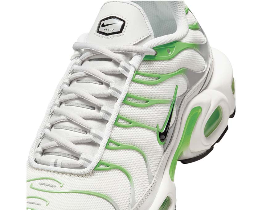  Nike Air Max Plus DZ3671-001