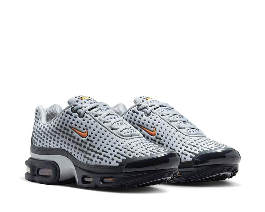 Nike Air Max Plus VII Light Smoke Grey dettaglio — ammortizzazione Air Max visibile uomo