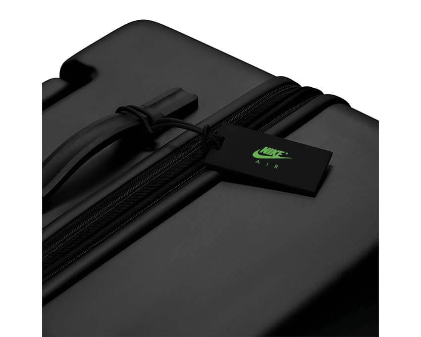 Nike Carry-On Hardshell Luggage HV8584-010