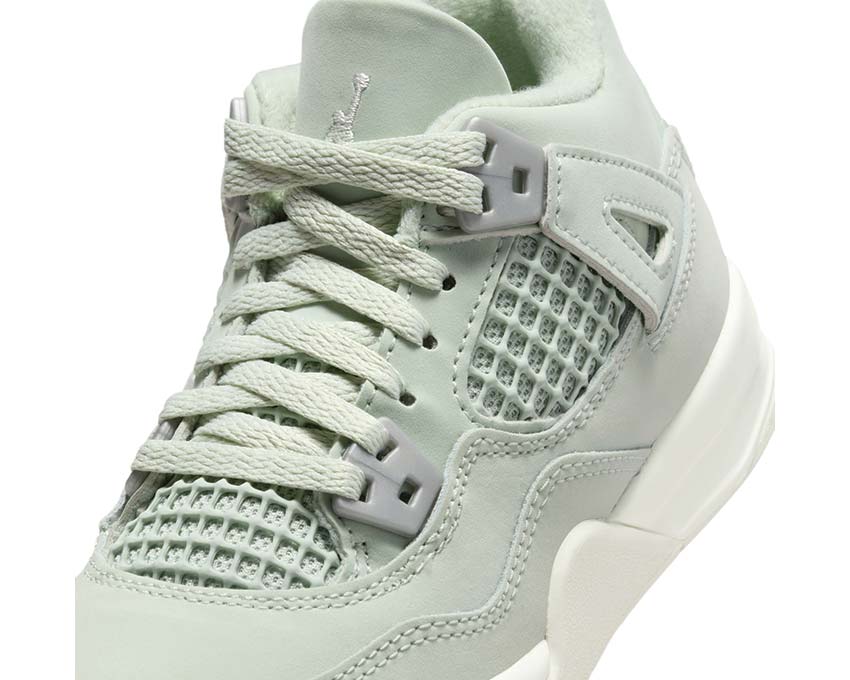 Nike Jordan 4 Retro "Abundance" Seafoam / Sail - Metallic Silver HV4385-003