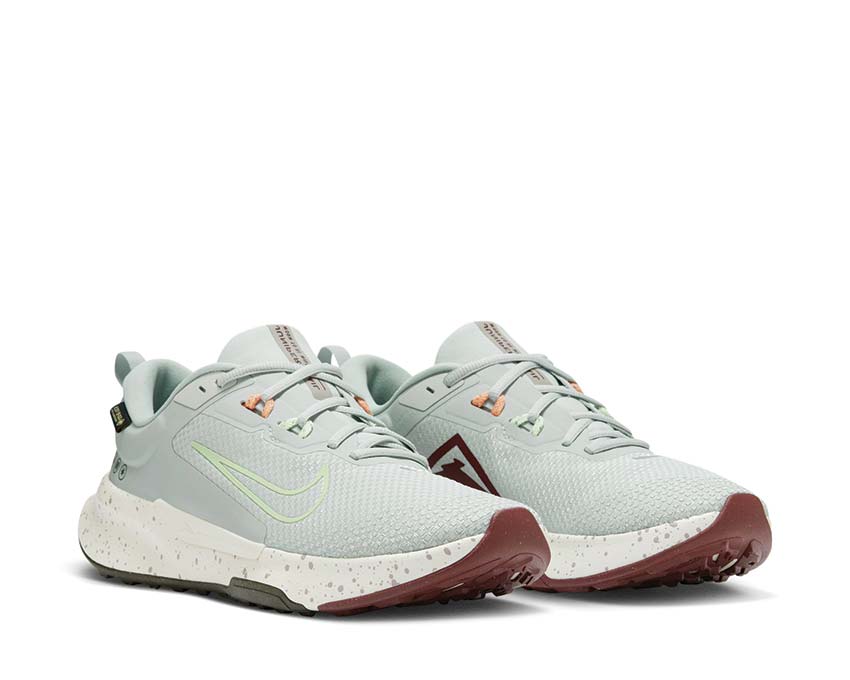 Nike Juniper Trail 2 Gore-Tex Light Silver / Barely Volt-College Grey HM9734-003