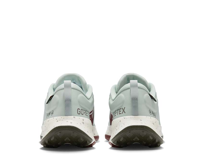 Nike Juniper Trail 2 Gore-Tex Light Silver / Barely Volt-College Grey HM9734-003