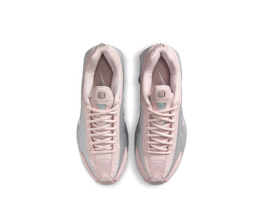 Nike Shox R4 Barely Rose / MTLC Platinum AR3565-600