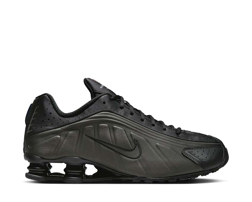 Nike Shox R4 Black / Black - Black - Bright Crimson HQ1988-001