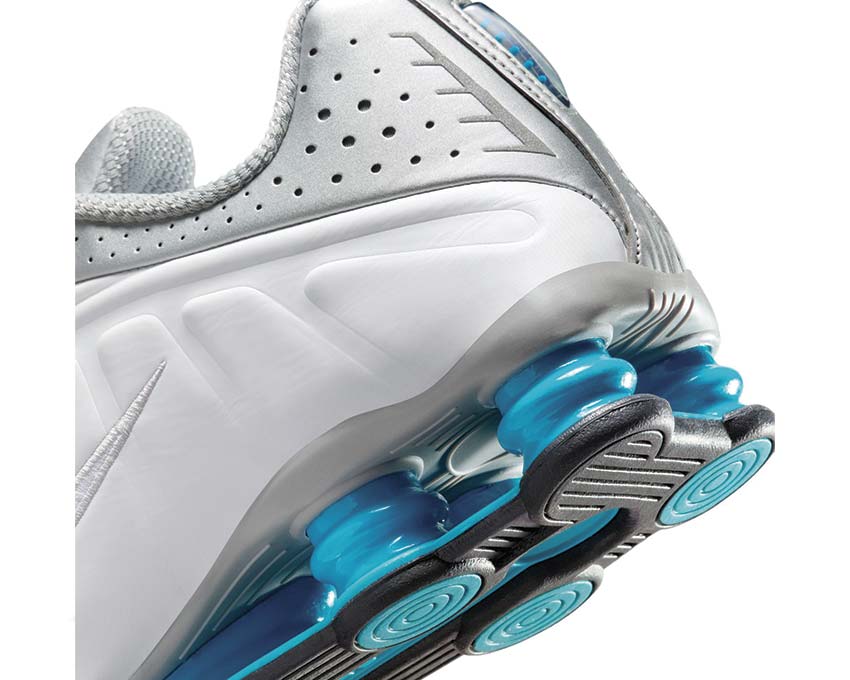  Nike Shox R4 Metallic Silver / Blue Lagoon - White HQ1988-005 
